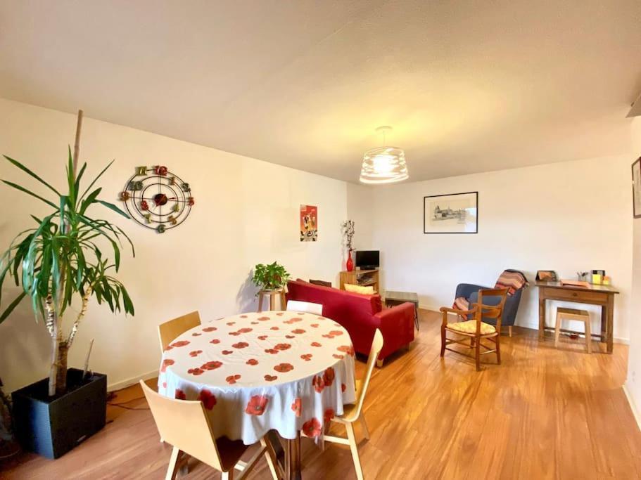 Le Garonne - 2 Chambres & Parking Apartment *